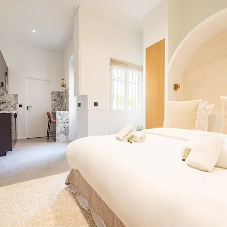 Cozy - Upper Marais *